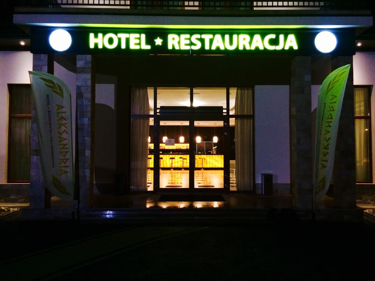 Hotel Aleksandria シェドルツェ エクステリア 写真
